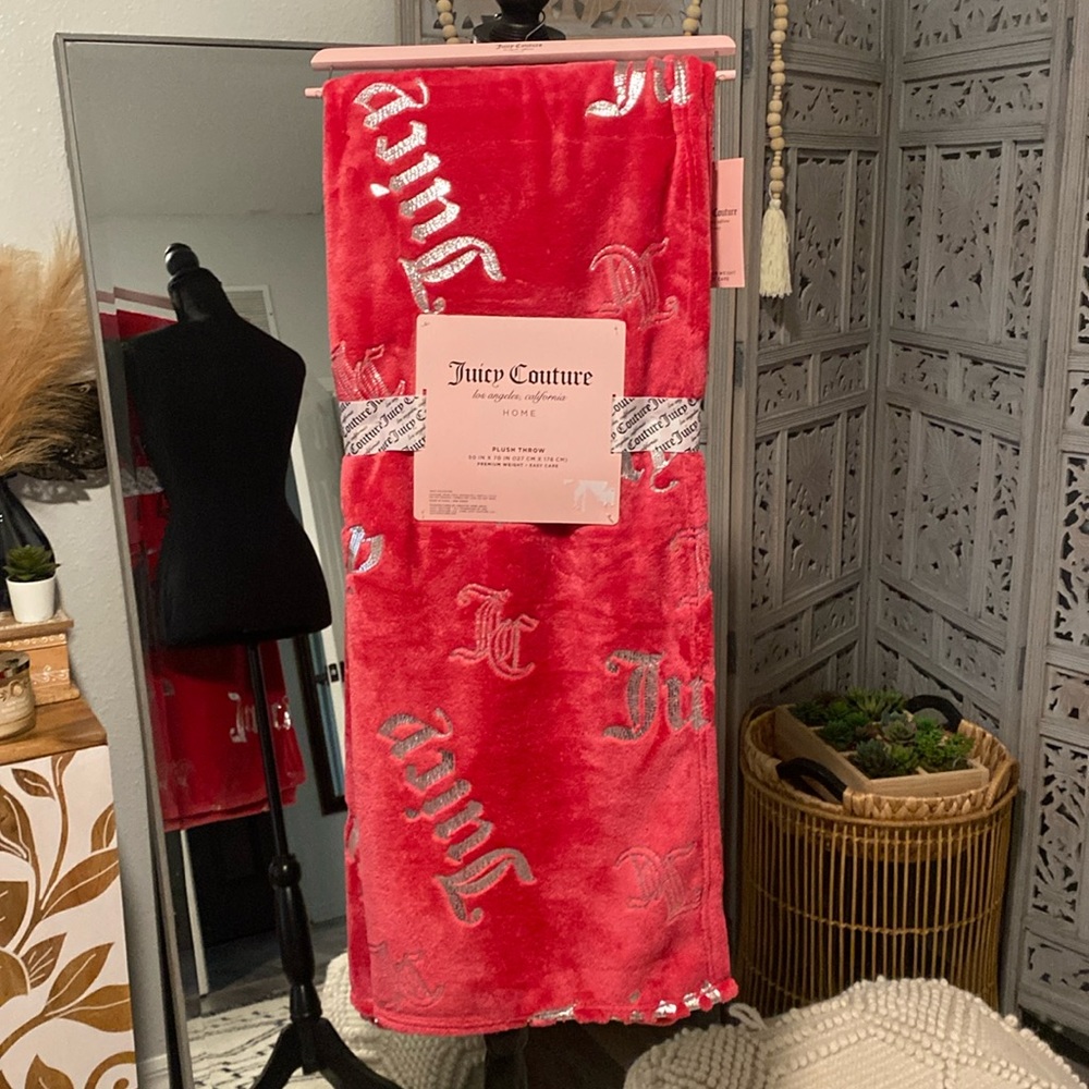 NWT Viral Hot Pink & Silver Bling Juicy Couture Blanket